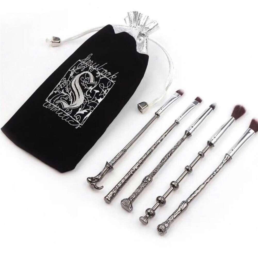 Harry Potter wands set of make up brushes, new in pouch
